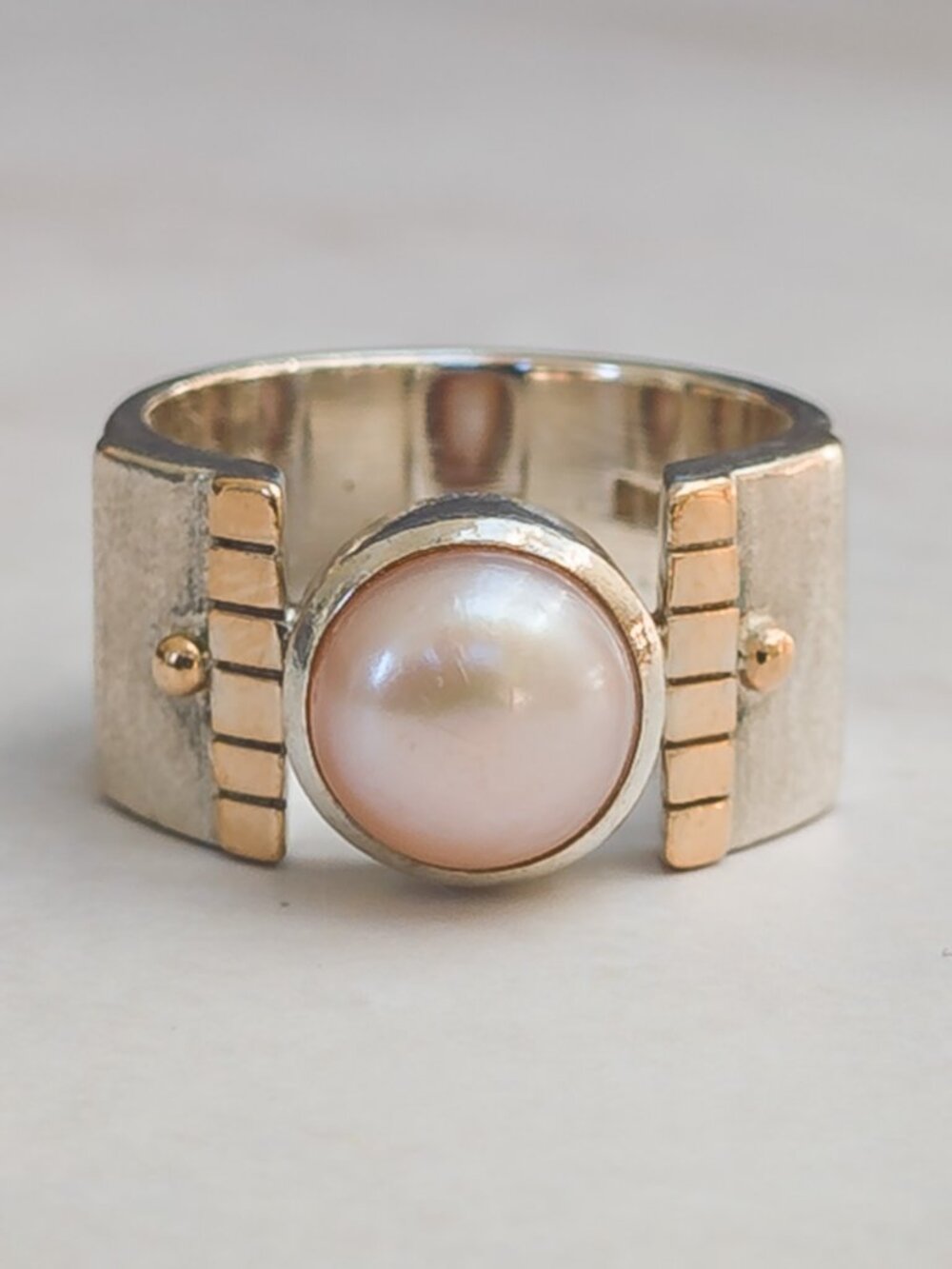 Modernist Sterling Wide-Band Pearl Ring, Two-Tone, Size 6.75 (Silpada catalog)